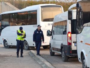 Altnova Belediyesi ve le Jandarma Komutanl Trafik Ekiplerinden Servis Aralarna Sk Denetim