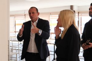 �iftlikk�y Belediyesi K�lt�r Merkezi Yenileniyor