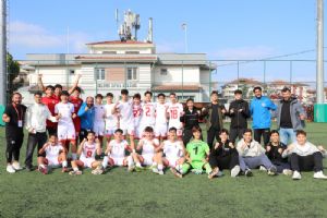 �iftlikk�yspor, Geli�im Liglerinde Yoluna Devam Ediyor